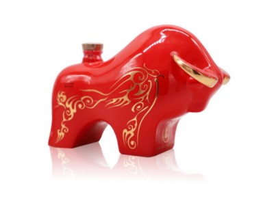 彩山特曲彩山大牛